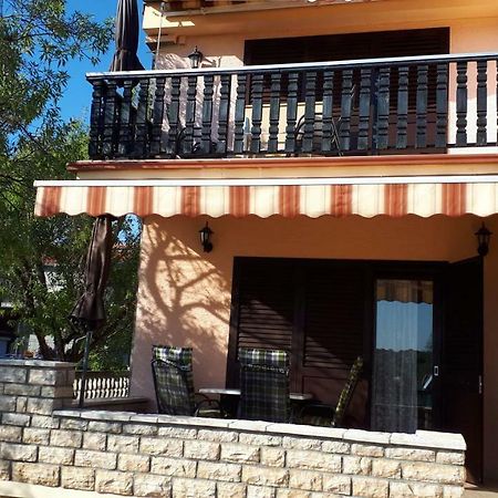 Apartments Santa Barbara Biograd Na Moru Exterior photo